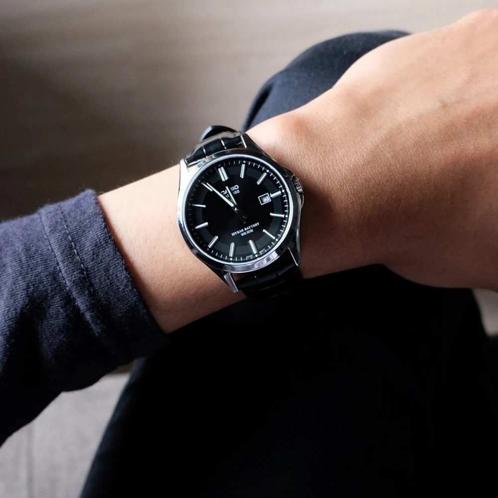 Zegarek męski Casio MTS-RS100L-1AVDF na czarnym pasku, czarna tarcza - zdjęcie 5 Zegarek męski Casio MTS-RS100L-1AVDF na czarnym pasku, czarna tarcza - zdjęcie 5