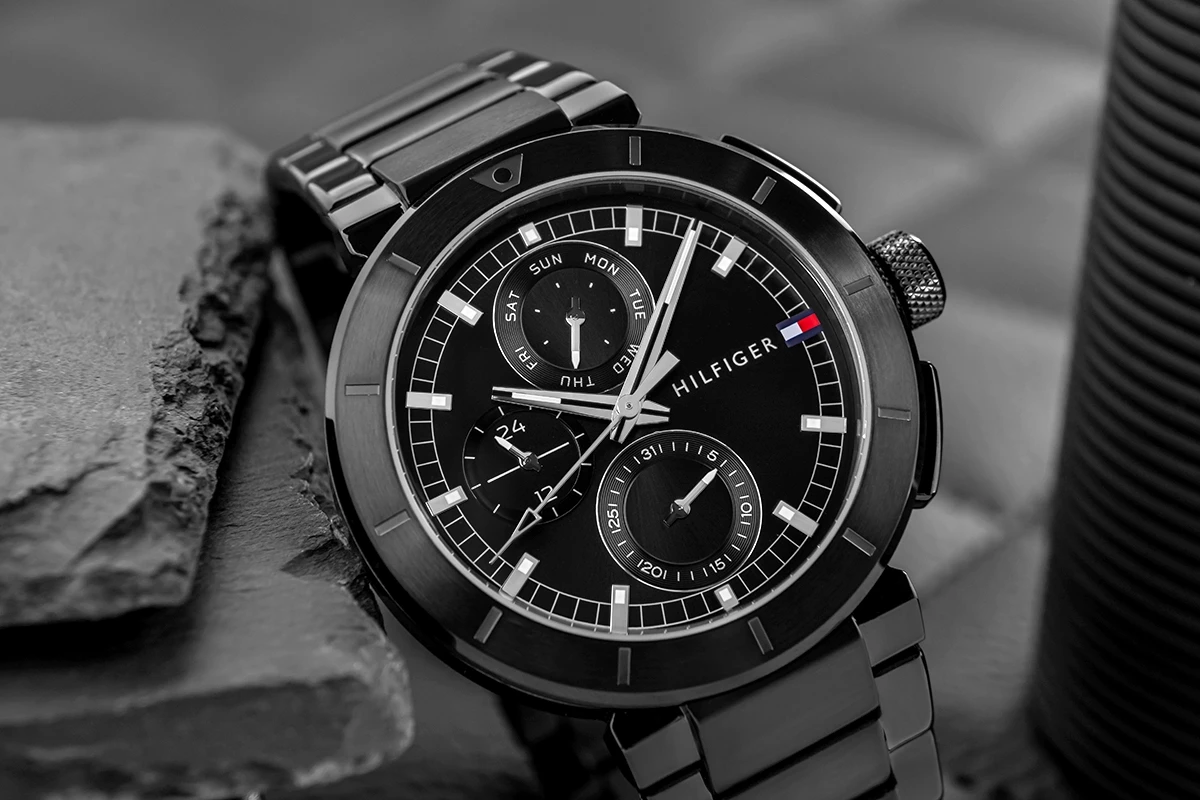 Zegarek męski Tommy Hilfiger Lorenzo 1792119 na bransolecie czarnej, czarna tarcza - zdjęcie 2 Zegarek męski Tommy Hilfiger Lorenzo 1792119 na bransolecie czarnej, czarna tarcza - zdjęcie 2
