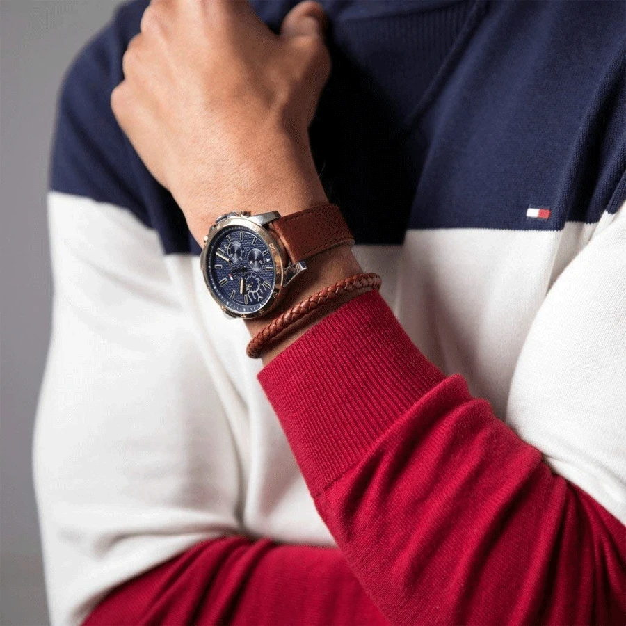 Zegarek męski Tommy Hilfiger Decker 1791561 na pasku brązowym, granatowa tarcza - zdjęcie 2 Zegarek męski Tommy Hilfiger Decker 1791561 na pasku brązowym, granatowa tarcza - zdjęcie 2