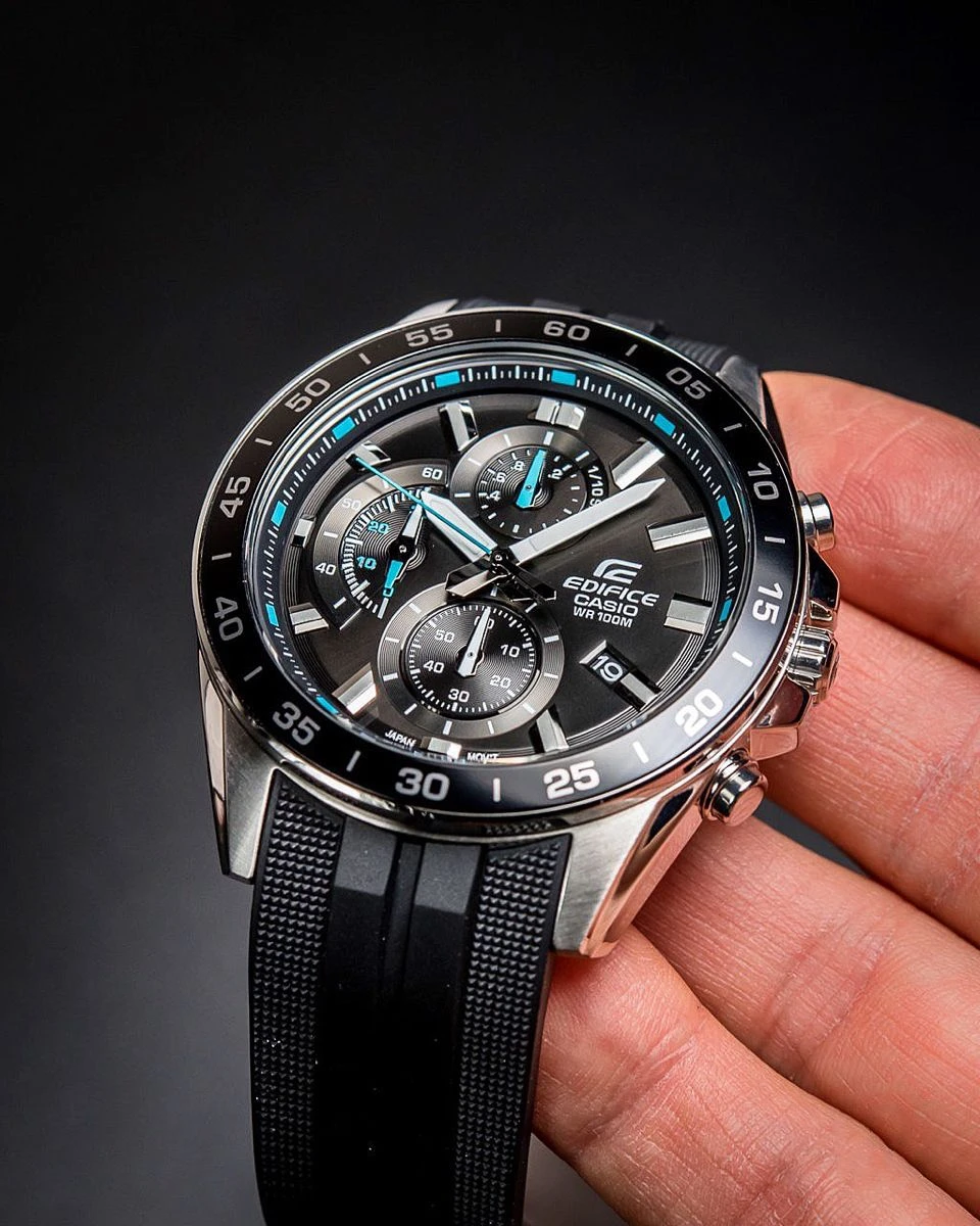 Zegarek męski Casio Edifice EFV-550P-1AVUEF na czarnym pasku, czarna tarcza - zdjęcie 2 Zegarek męski Casio Edifice EFV-550P-1AVUEF na czarnym pasku, czarna tarcza - zdjęcie 2