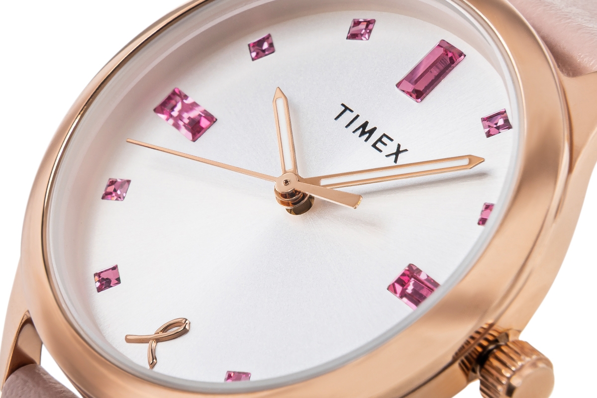 Zegarek damski Timex x BCRF TW2V95800 na pasku różowym, srebrna tarcza, WR50 - zdjęcie 4 Zegarek damski Timex x BCRF TW2V95800 na pasku różowym, srebrna tarcza, WR50 - zdjęcie 4