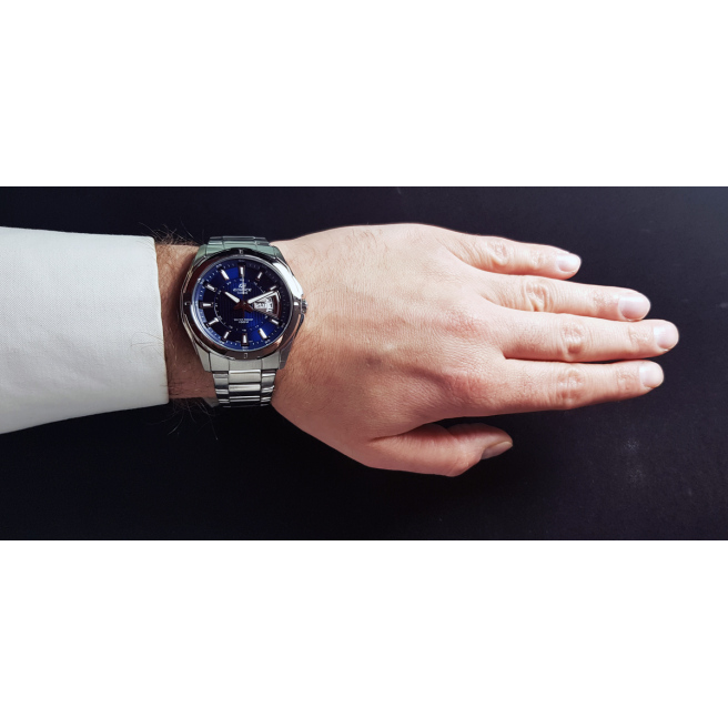 Zegarek Męski CASIO EDIFICE EF-129D-2AVEF na srebrnej bransolecie