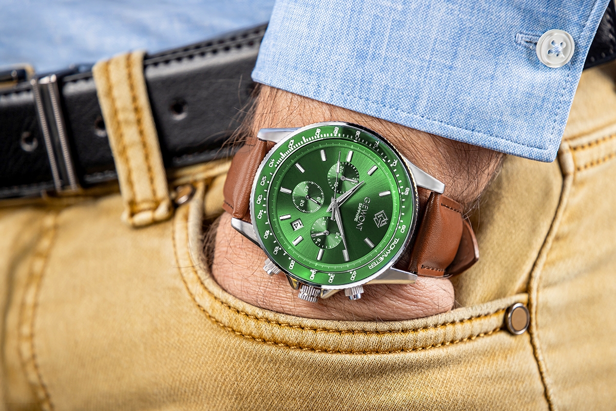 Zegarek męski Giewont GW3520-A6 Chronograph Sapphire na pasku brązowym, zielona tarcza - zdjęcie 3 Zegarek męski Giewont GW3520-A6 Chronograph Sapphire na pasku brązowym, zielona tarcza - zdjęcie 3