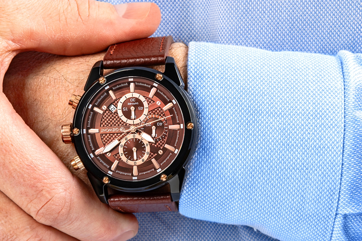 Zegarek męski Giewont GW8810-A3 Chronograph Sapphire na pasku brązowym, brązowa tarcza - zdjęcie 5 Zegarek męski Giewont GW8810-A3 Chronograph Sapphire na pasku brązowym, brązowa tarcza - zdjęcie 5