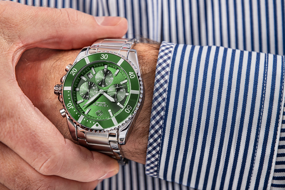 Zegarek męski Giewont GW3970-B8 Chronograph Sapphire na bransolecie srebrnej, zielona tarcza - zdjęcie 4 Zegarek męski Giewont GW3970-B8 Chronograph Sapphire na bransolecie srebrnej, zielona tarcza - zdjęcie 4
