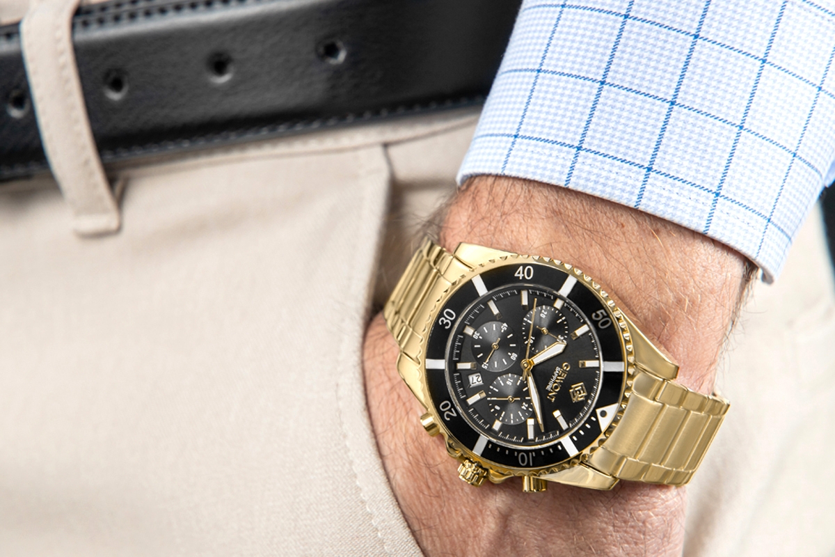 Zegarek męski Giewont GW3970-B7 Chronograph Sapphire na bransolecie złotej, czarna tarcza - zdjęcie 3 Zegarek męski Giewont GW3970-B7 Chronograph Sapphire na bransolecie złotej, czarna tarcza - zdjęcie 3