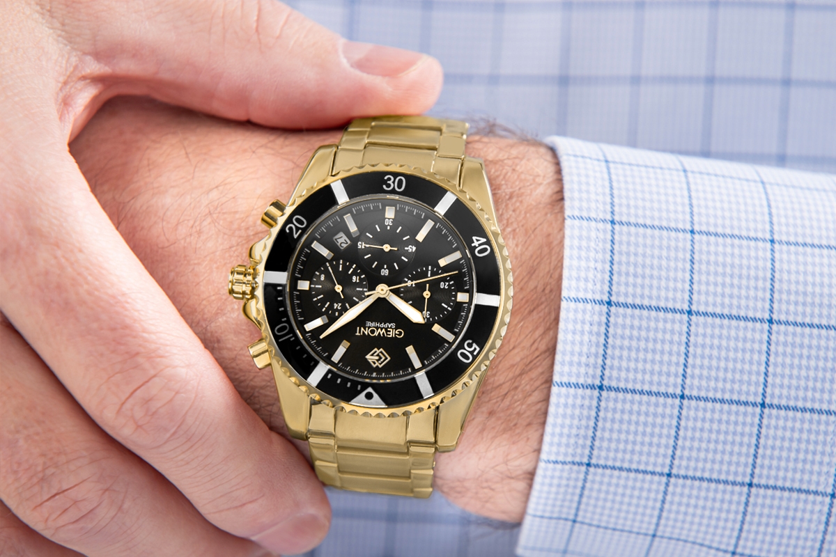 Zegarek męski Giewont GW3970-B7 Chronograph Sapphire na bransolecie złotej, czarna tarcza - zdjęcie 4 Zegarek męski Giewont GW3970-B7 Chronograph Sapphire na bransolecie złotej, czarna tarcza - zdjęcie 4