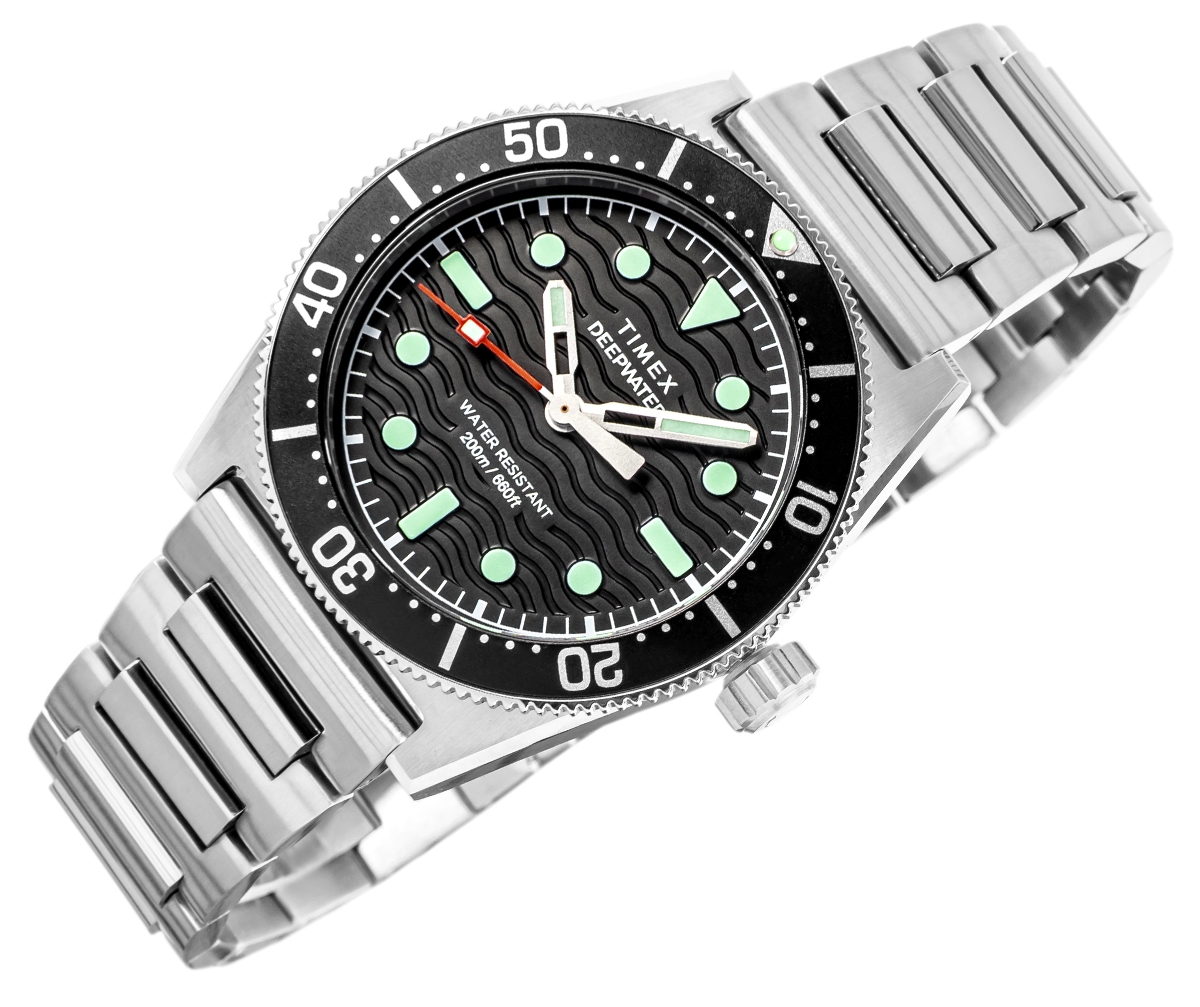 Zegarek męski TIMEX Deepwater Meridian 200 TW2W95200 na bransolecie srebrnej, czarna tarcza, WR200 - obrazek 2 Zegarek męski TIMEX Deepwater Meridian 200 TW2W95200 na bransolecie srebrnej, czarna tarcza, WR200 - obrazek 2