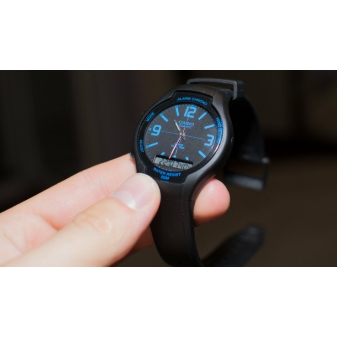 Zegarek Damski Niebieskie Wskazówki CASIO AW-90H-2BVDF