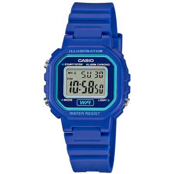 Zegarek damski marki Casio na niebieskim pasku. Cyfrowy wyświetlacz z rozbudowanym datownikiem, stoperem i alarmem. Niebieska koperta zegarka w rozmiarze 30x35 mm.