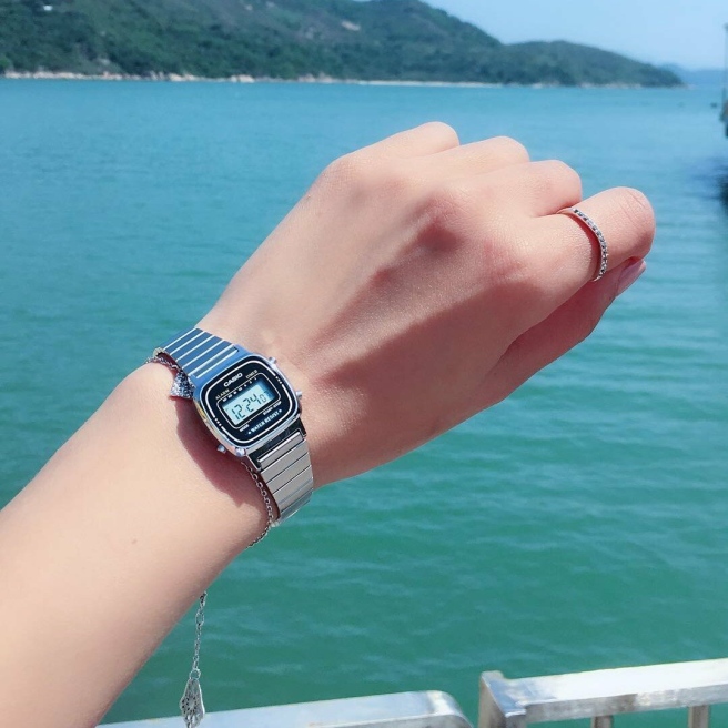 Zegarek damski Srebrny Casio Collection Retro LA670WA-1DF