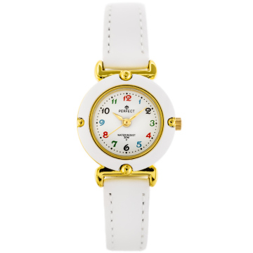 Zegarek prezentowy dla dziecka marki Perfect na Komunię Świętą. Zegarek na białym skórzanym pasku. Złote wskazówki, kolorowe indeksy na białej tarczy z cyframi arabskimi. Biało-złota koperta zegarka w rozmiarze 25 mm.