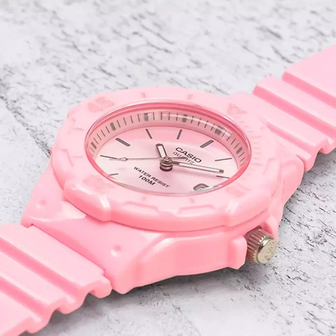 Zegarek dla dziewczynki Różowy Casio LRW-200H-4E4VDF