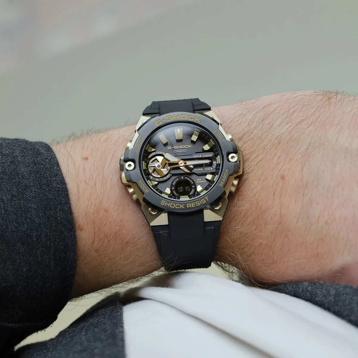 Zegarek męski Casio G-SHOCK G-STEEL BLUETOOTH SYNC GST-B400GB-1A9ER na pasku czarnym, czarna tarcza, WR200 - zdjęcie 3 Zegarek męski Casio G-SHOCK G-STEEL BLUETOOTH SYNC GST-B400GB-1A9ER na pasku czarnym, czarna tarcza, WR200 - zdjęcie 3